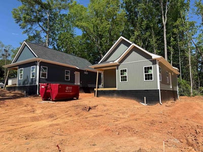/international/us/119-wolf-king-way-woodruff-sc-110107639521/