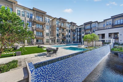 /international/us/2700-old-denton-road-carrollton-tx-110108142540/