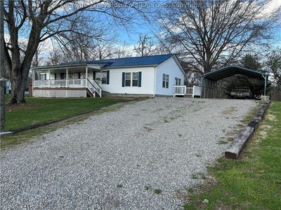 /international/us/202-blackbird-drive-ashton-wv-110106957847/