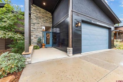 /international/us/135-hay-barn-road-durango-co-110120453093/