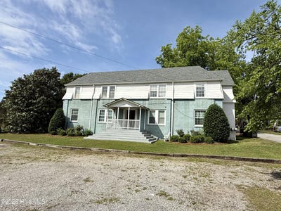 /international/us/103-grady-street-thomson-ga-110107926218/
