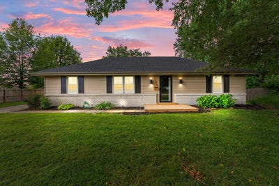 /international/us/105-n-ellen-street-nixa-mo-110100982246/