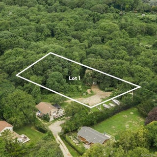 /international/us/33-n-fairfax-road-montauk-ny-110109854665/