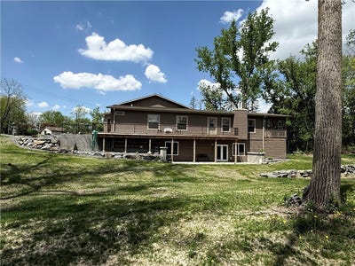 /international/us/18430-hillside-drive-whitehall-wi-110097700538/?lang=zh-tw