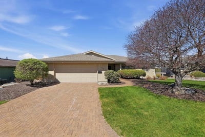 /international/us/1038-easthill-drive-wausau-wi-110107964206/