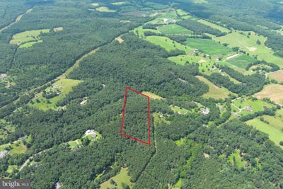 /international/us/9-acres-on-falls-road-capon-bridge-wv-110101055587/?lang=zh-tw