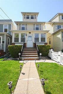 /international/us/12142-6th-avenue-college-point-ny-110107998372/