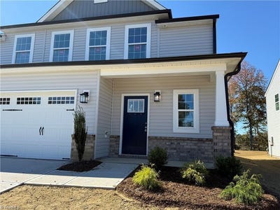 /international/us/304-goldberry-lane-lot-92-jamestown-nc-110107784025/