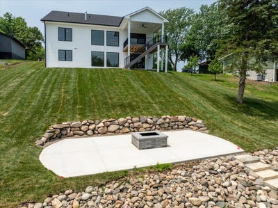 /international/us/1296-bee-tree-lane-ellston-ia-110098179119/?lang=zh-tw