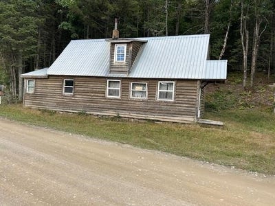 /international/us/1198-indian-stream-road-pittsburg-nh-110102196254/