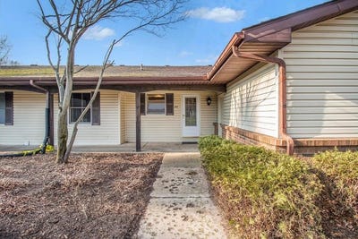 /international/us/245-bona-vista-drive-nw-grand-rapids-mi-110099275029/