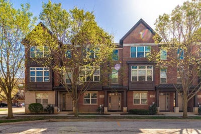 /international/us/721-summit-lane-vernon-hills-il-110106618754/