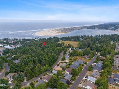 /international/us/700-blk-kelsie-lane-waldport-or-110101095596/