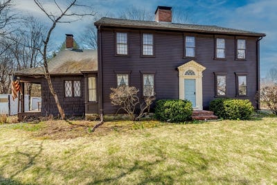 /international/us/678-n-main-attleboro-ma-110108350219/