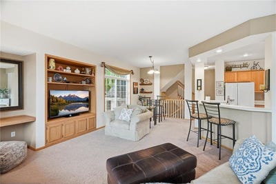 /international/us/2111-eagle-trace-lane-woodbury-mn-110108206026/