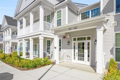 /international/us/3570-bennington-drive-fishkill-ny-110107243605/