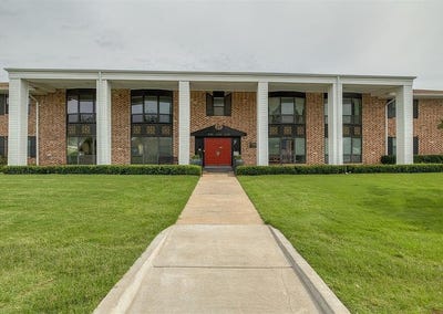 /international/us/2525-nw-62nd-street-oklahoma-city-ok-110104197039/