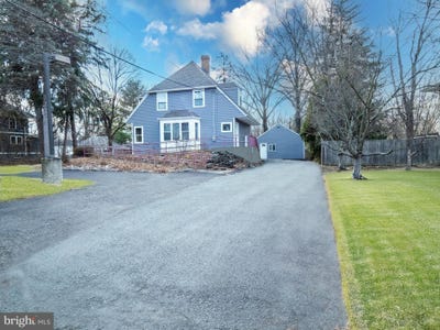 /international/us/2405-pennington-road-pennington-nj-110098239192/