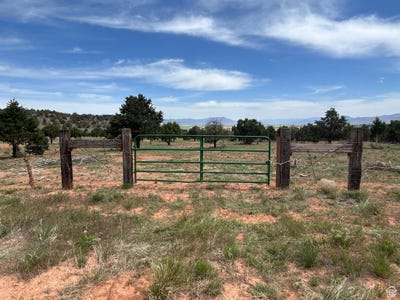 /international/us/2604-w-maple-canyon-parowan-ut-110101195807/?lang=zh-cn
