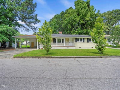 /international/us/2414-chapin-street-durham-nc-110101136018/
