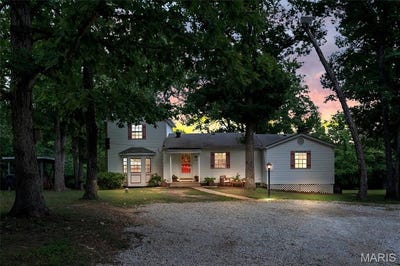 /international/us/7102-hammel-road-de-soto-mo-110100246656/