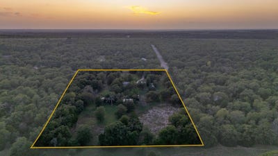 /international/us/664-hidden-oaks-dr-elgin-tx-110101529825/