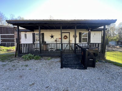 /international/us/315-maple-creek-road-williamsburg-ky-110098777330/?lang=en