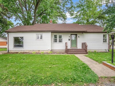 /international/us/1516-ash-street-highland-il-110108253893/