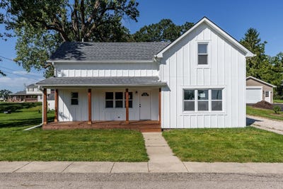 /international/us/n561-pleasant-street-zenda-wi-110107310418/
