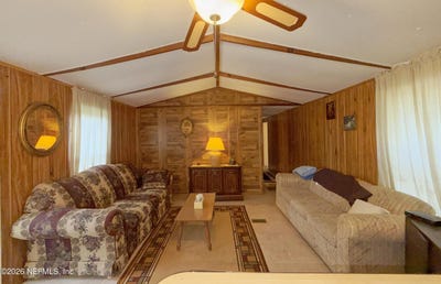 /international/us/104-helen-avenue-interlachen-fl-110108604439/
