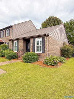 /international/us/412-lakepoint-drive-gadsden-al-110100097794/