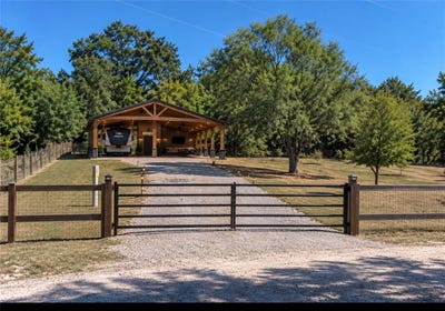 /international/us/57-spruce-and-58-cedar-drive-linn-valley-ks-110110186793/