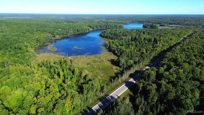 /international/us/camp-23-road-germfask-mi-110110077485/