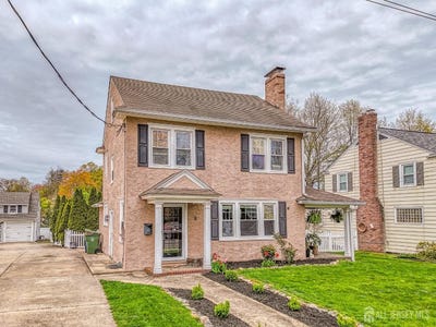 /international/us/8-taylor-avenue-hightstown-nj-110099013965/