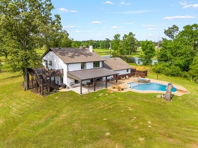 /international/us/6056-bobwhite-rd-40-09-acres-gilmer-tx-110099397708/