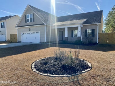 /international/us/403-saratoga-lane-new-bern-nc-110108437466/
