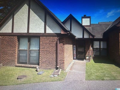 /international/us/2953-massey-road-vestavia-hills-al-110108714579/