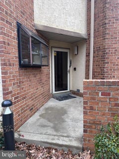 /international/us/614-augusta-circle-mount-laurel-nj-110104544097/