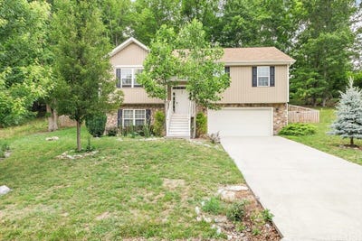 /international/us/1048-saint-clair-ln-christiansburg-va-110108710444/