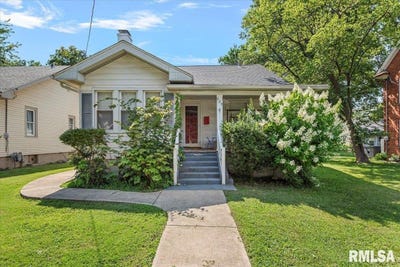 /international/us/525-s-washington-street-taylorville-il-110101360656/