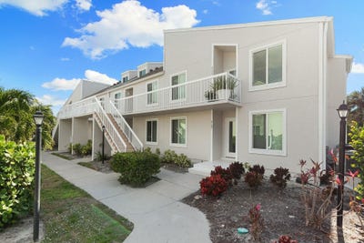 /international/us/2171-san-marco-road-unit-1-202-marco-island-fl-110097314617/