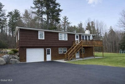 /international/us/11-continental-drive-schroon-lake-ny-110107849230/