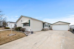 /international/us/23012-glen-eagle-drive-frankfort-il-110108471796/