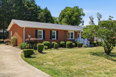 /international/us/149-martin-street-elon-nc-110106144727/