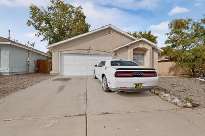 /international/us/10405-guthrie-avenue-sw-albuquerque-nm-110120768572/