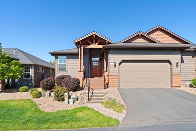/international/us/8413-forest-ridge-loop-redmond-or-110107866058/