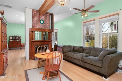 /international/us/329-w-jones-street-trenton-nc-110098302341/?lang=zh-cn