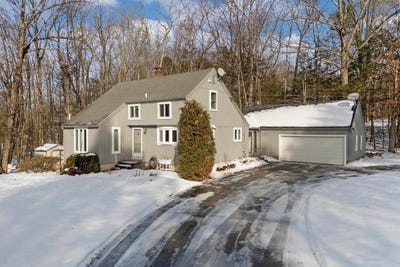 /international/us/97-muchado-drive-barrington-nh-110104817446/