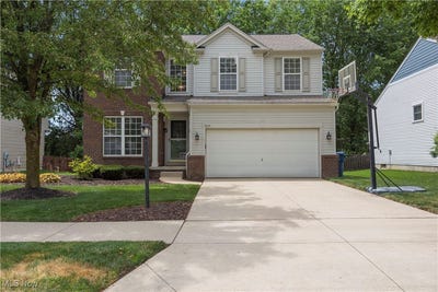/international/us/9034-huxley-lane-olmsted-twp-oh-110100870457/