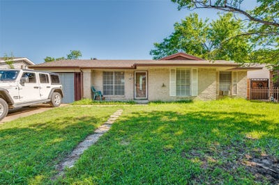 /international/us/14217-carla-drive-balch-springs-tx-110101592840/